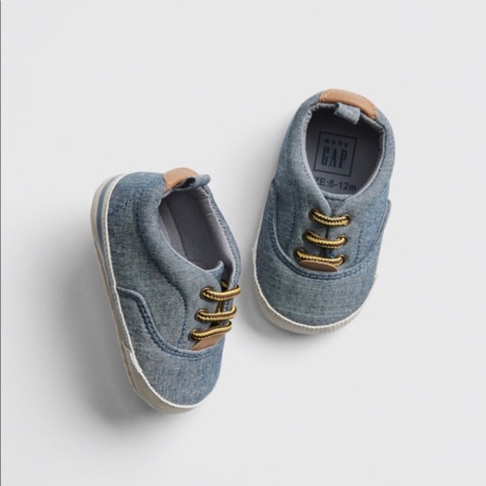 2/$20 NWT Baby Gap Chambray Sneakers